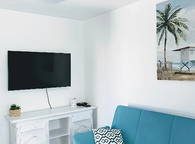 Red Hibiscus Irent Fuerteventura Apartment *