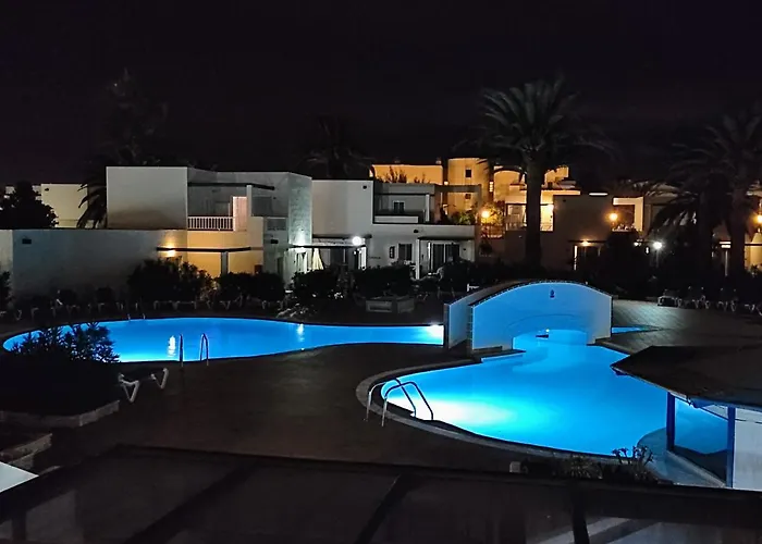 Red Hibiscus Irent Fuerteventura Apartment