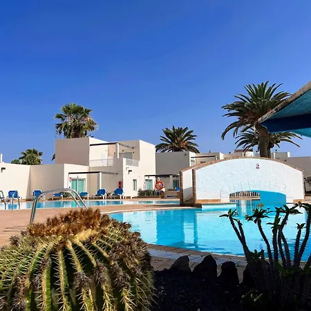 Red Hibiscus Center Irent Fuerteventura *
